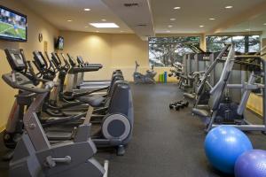 Fitness centrum a/nebo fitness zařízení v ubytování Silver Cloud Hotel - Seattle Lake Union