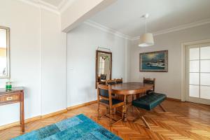 Kép Vibrant Flat next to Etiler Metro Station szállásáról Isztambulban a galériában