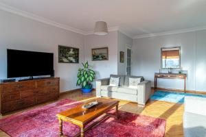 Kép Vibrant Flat next to Etiler Metro Station szállásáról Isztambulban a galériában