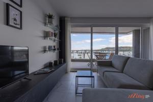 Seating area sa A stunning apartment with spectacular sea views