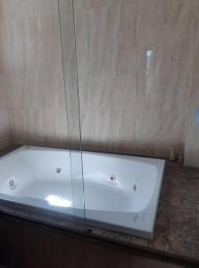 Een badkamer bij Cobertura com Piscina e Vista encantadora