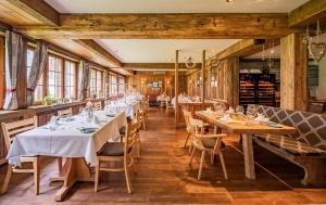 Majoituspaikan Hotel Pollux ravintola tai vastaava paikka