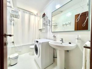 Kép Three bedroom apartment in center of Santa Cruz with Wifi and parking place szállásáról Santa Cruz de Tenerifében a galériában