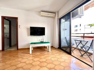 Kép Three bedroom apartment in center of Santa Cruz with Wifi and parking place szállásáról Santa Cruz de Tenerifében a galériában