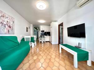 Kép Three bedroom apartment in center of Santa Cruz with Wifi and parking place szállásáról Santa Cruz de Tenerifében a galériában