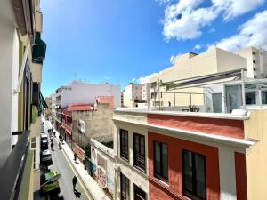 Kép Three bedroom apartment in center of Santa Cruz with Wifi and parking place szállásáról Santa Cruz de Tenerifében a galériában