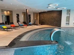 Bazén v ubytovaní Parc du Cap Luxury Apartment alebo v jeho blízkosti