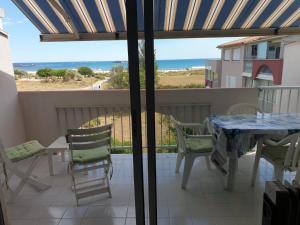 Fotografia z galérie ubytovania AMOUREVA Joli T3 vue mer piscine Cap d Agde v destinácii Cap d'Agde