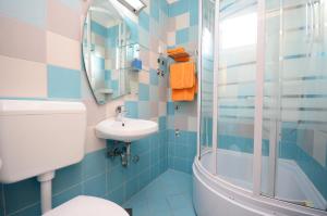 Kúpeľňa v ubytovaní Apartments Blazenka + 30 fotografií