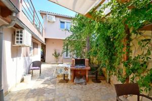 Patio nebo venkovní prostory v ubytování Apartments Ivan Marina