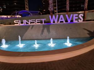 Bazén v ubytovaní Apartament Sunset Waves 67 alebo v jeho blízkosti