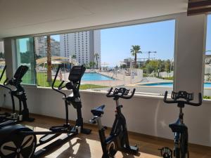 Posilňovňa alebo fitness centrum v ubytovaní Apartament Sunset Waves 67
