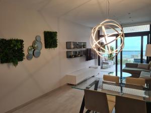 Posedenie v ubytovaní Apartament Sunset Waves 67