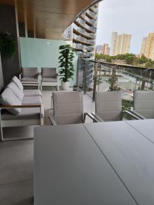 Balkón alebo terasa v ubytovaní Apartament Sunset Waves 67