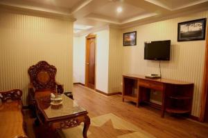 Gallery image of King Fy Hotel in Battambang