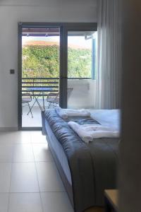 Posedenie v ubytovaní Araliki Suites