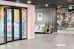 Posezení v ubytování Aiden by Best Western Herning