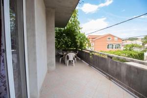 Ein Balkon oder eine Terrasse in der Unterkunft Apartment Sanja