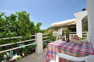 Gallery image of Apartments Slavica in Ubli