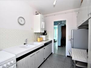 Køkken eller tekøkken på Appartement Banyuls-sur-Mer, 2 pièces, 4 personnes - FR-1-309-102