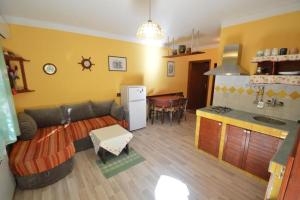 Kuchyň nebo kuchyňský kout v ubytování Apartments Nevenka + 24 fotografií