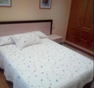Katil atau katil-katil dalam bilik di House - 4 Bedrooms - 06431