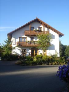 Gallery image of Hotel & Landgasthaus Pfeifertal in Eulenbis