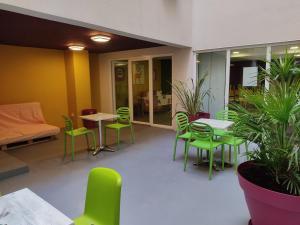 Posedenie v ubytovaní Apparteo Perpignan
