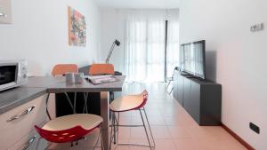 A kitchen or kitchenette at Italianway - Zuretti 32