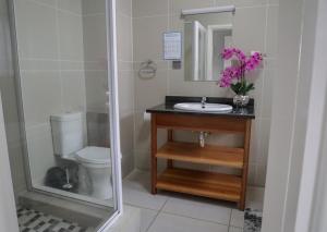 マーゲートにあるSapphire Views Self-Catering Luxury Apartmentsのギャラリーの写真