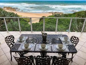 マーゲートにあるSapphire Views Self-Catering Luxury Apartmentsのギャラリーの写真