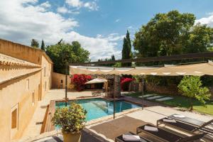 Vista de la piscina de Villa Florit o alrededores