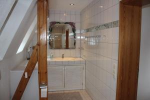 Ένα μπάνιο στο Ferienwohnung Nett +3 φωτογραφίες