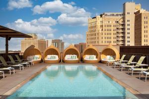 Bazén v ubytování Hyatt Regency San Antonio Riverwalk nebo v jeho okolí
