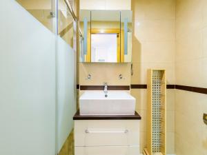Koupelna v ubytování Apartment Altamar by Interhome