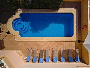 Basen w obiekcie Villa Liriopadel by Interhome lub w pobliżu