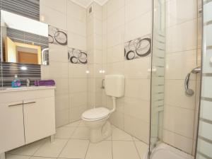 Een badkamer bij Apartment Ivor-2 by Interhome