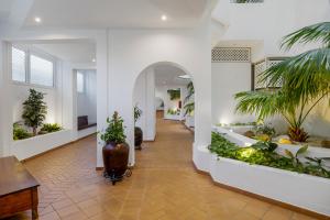 Fotografie z fotogalerie ubytování Espacioso y encantador apartamento en las gaviotas v destinaci Marbella