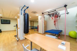 Das Fitnesscenter und/oder die Fitnesseinrichtungen in der Unterkunft Vistamar Hotel Luxury Wellness By DLV -Adults Only-