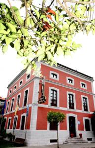 The building in which a szállodákat is located