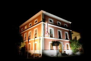 The building in which a szállodákat is located
