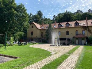 Zahrada ubytování Manor House on the Danube Bend