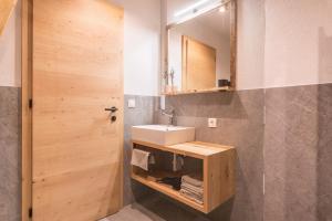 Koupelna v ubytování Aschnerhof Holzhitt + 24 fotografií