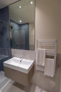 A bathroom at Pasubio Quattro BB