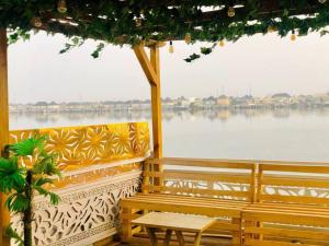 Ảnh trong thư viện ảnh của 1-BR-Apt With 24hrs Power & Fast WiFi ở Lagos