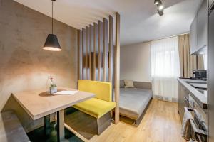 Kuchyň nebo kuchyňský kout v ubytování Appartements Perberschlager