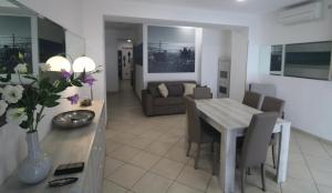 Posezení v ubytování I Giganti + 15 fotografií