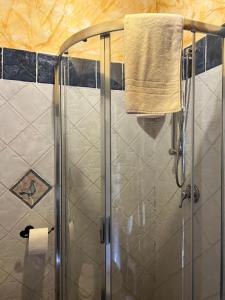 Koupelna v ubytování Luxury Corte Di Re Artù