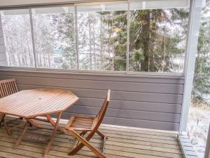 Balkón nebo terasa v ubytování Holiday Home Öjkatti by Interhome