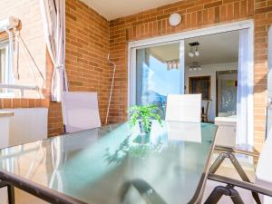 Balkon lub taras w obiekcie Apartment Torremar-1 by Interhome